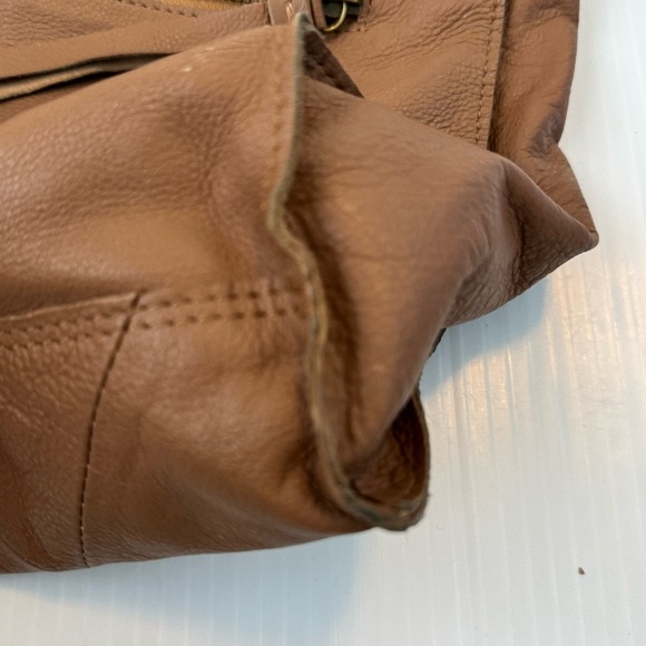 Lucky Brand Tan Crossbody Bag foldover magnet cognac piecetrain leather - Picture 6 of 15